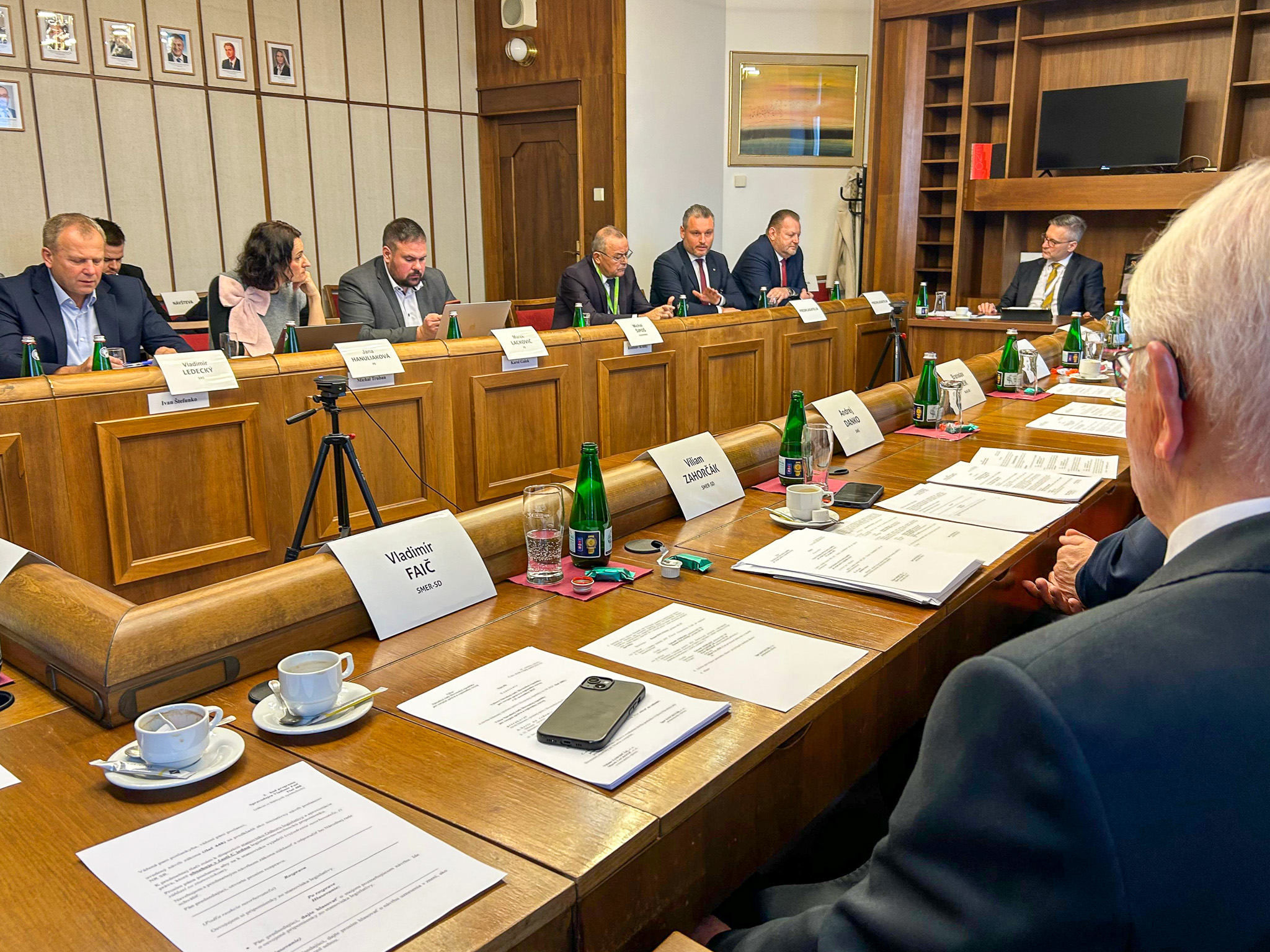 Parlamentný výbor sa zaoberal správou NKÚ, ktorá potvrdila podozrenia nášho úradu o nevýhodnosti zmluvy s TUKE