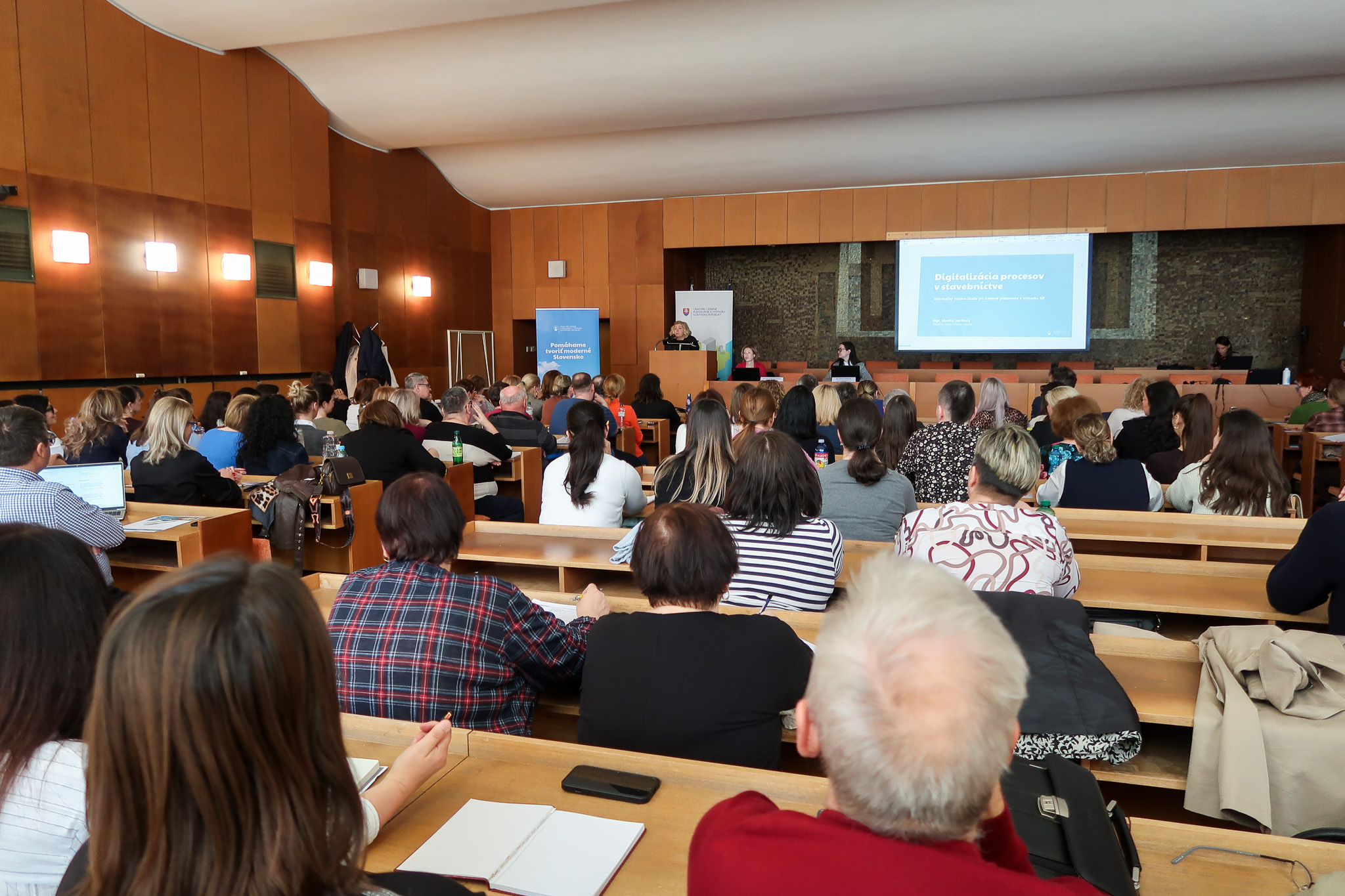 O efektívnom používaní Portálu výstavby sme školili v Trnave