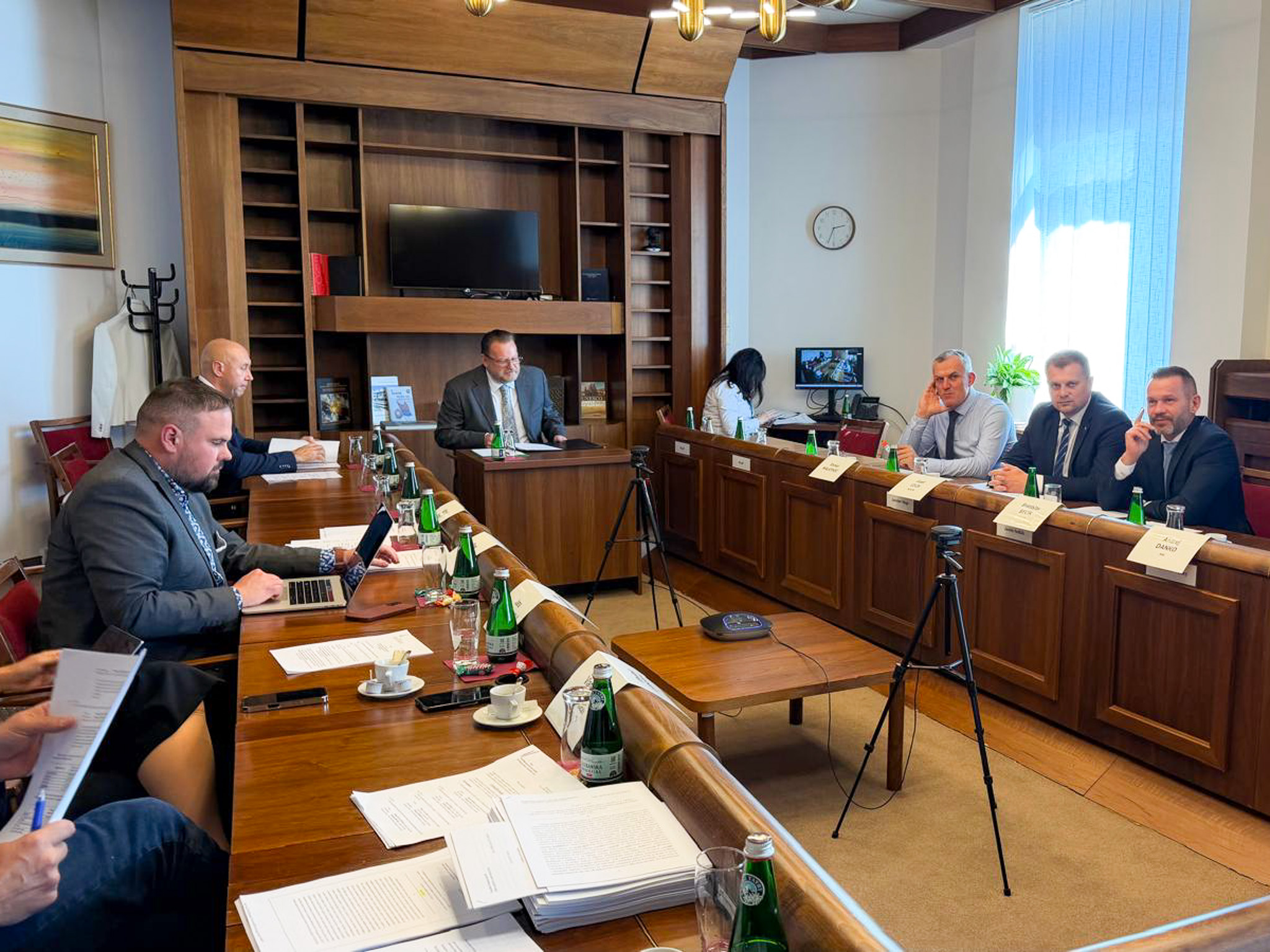 Parlamentný výbor schválil záverečný účet úradu za rok 2025
